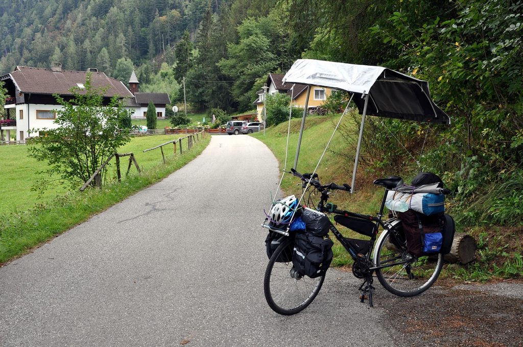 Les meilleures sacoches pour voyager préparées à vélo