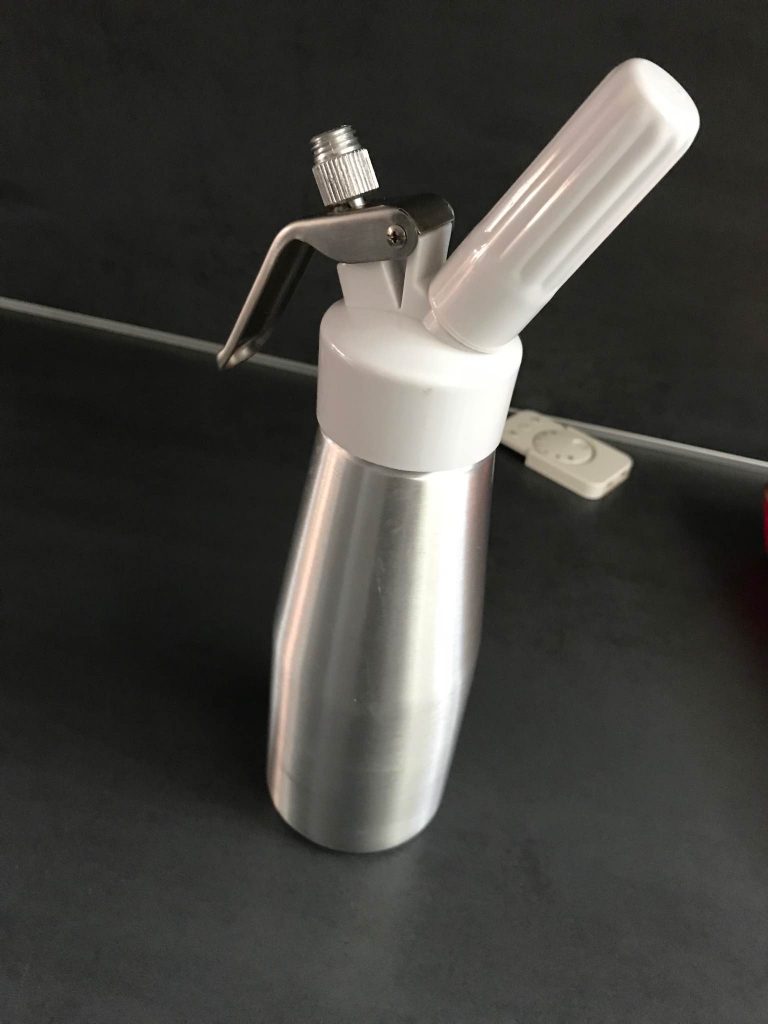 Les meilleurs siphons de cuisine pour créer des crèmes, des airs et des mousses chaudes et froides à la maison